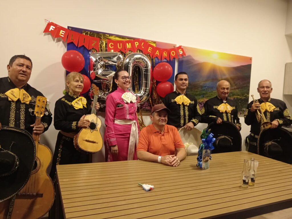 Mariachi Sol Azteca Mari 1024x768