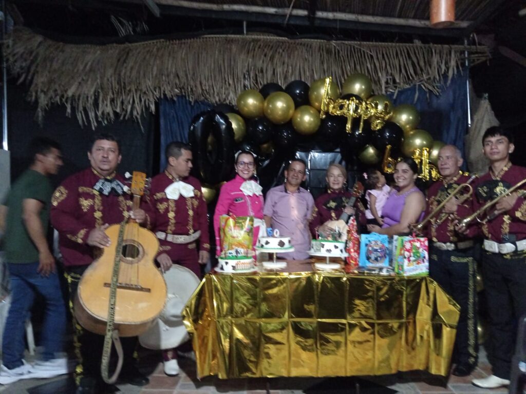 Mariachi Sol Azteca Mariachhhhissss 1024x768